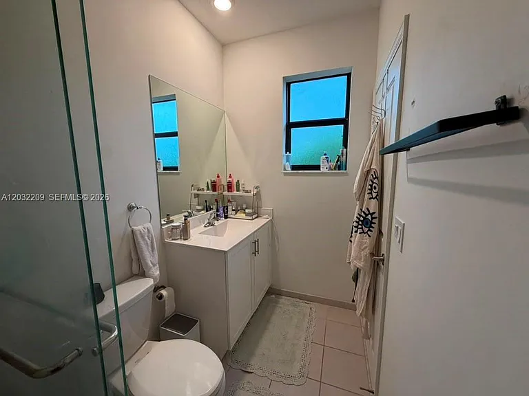 20731 NE 7th Pl #20731 — Photo 12