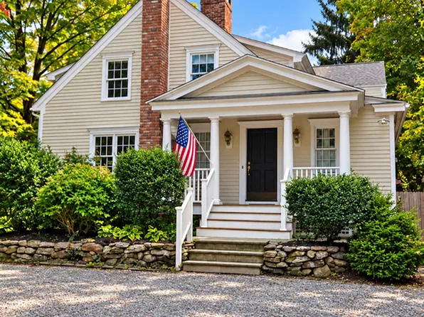 374 Flax Hill Road, Norwalk, CT 06854