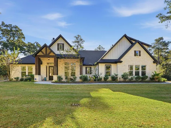 33710 Walnut Grove Dr, Magnolia, TX 77355