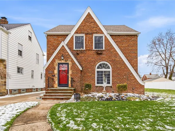 94 E 217th St, Euclid, OH 44123