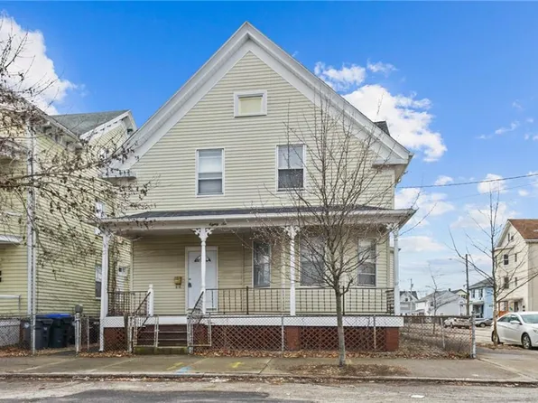 86 Robin St, Providence, RI 02908