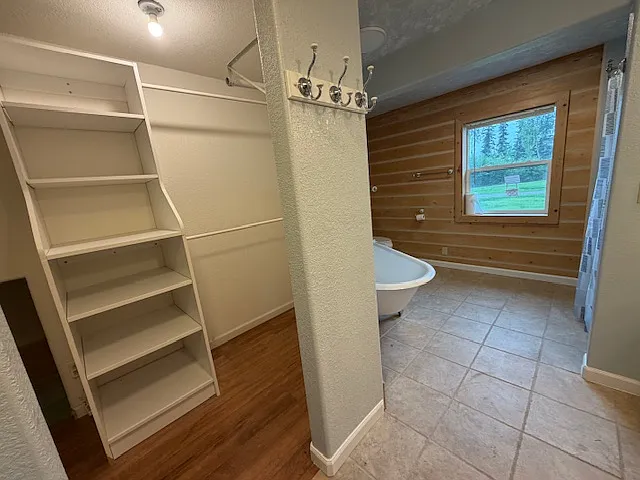 3 bed, 2887 sqft, $2,765 — Photo 4