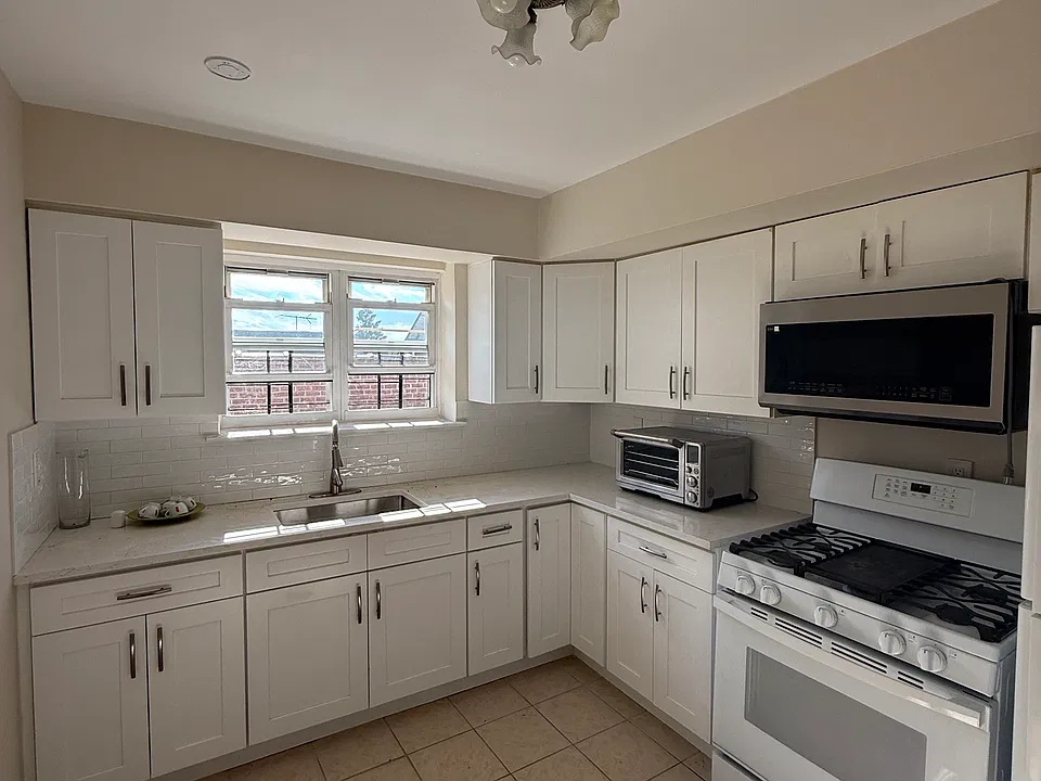 1651 Bogart Ave #3