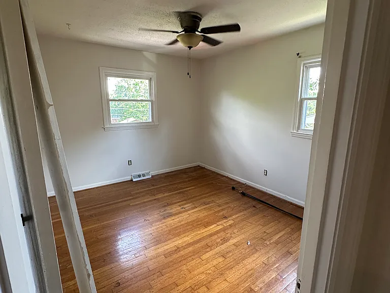 1246 Alexandria Dr #B — Photo 7
