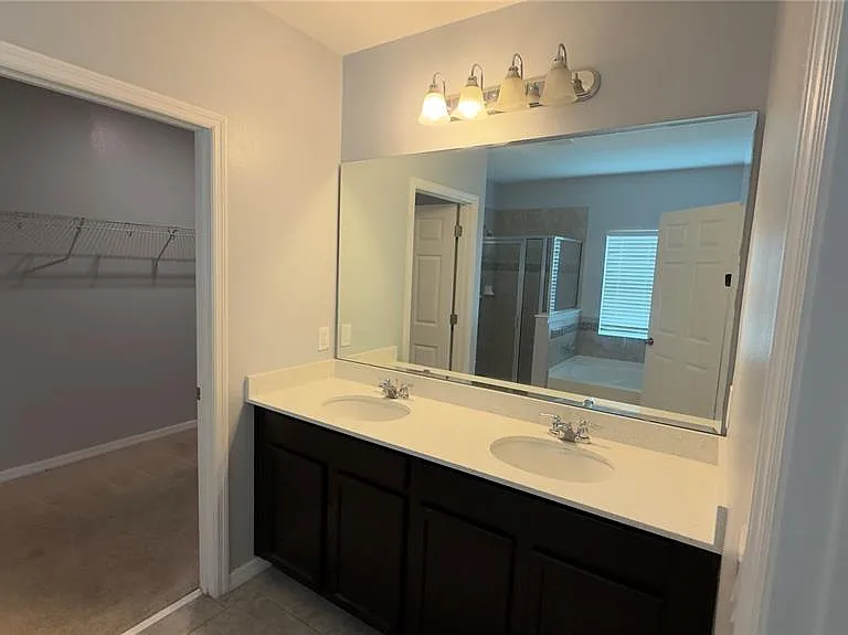 2462 Addison Creek Dr — Photo 19
