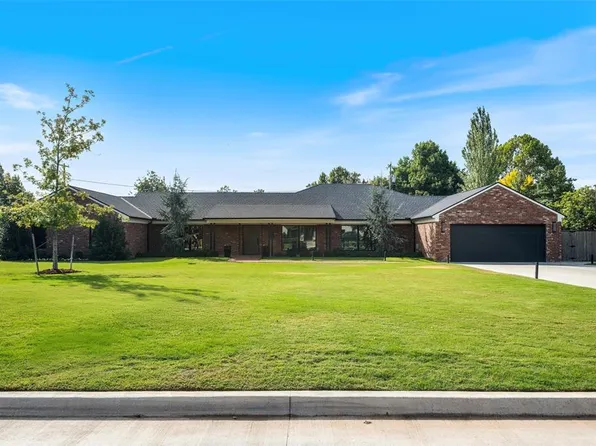 1708 Randel Rd, Nichols Hills, OK 73116