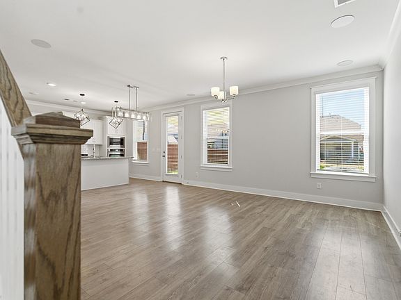 5th image of 3525 Madrid Way