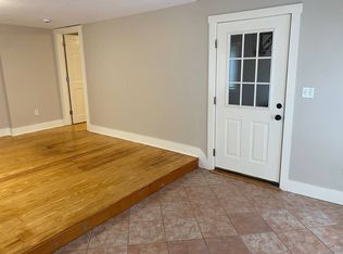 1 Spring St FLOOR 2, Amesbury, MA 01913