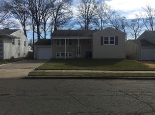 21 Bloomfield Ave, Iselin, NJ 08830