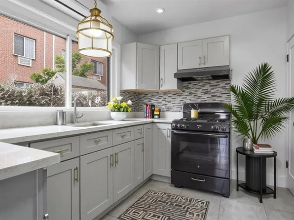 2738 Miles Avenue image 5 of 27