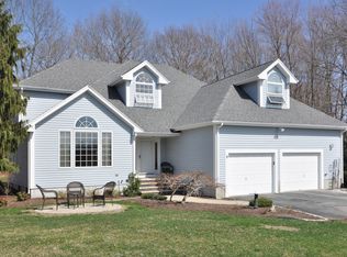 9 Kristin Drive, cranston, RI 02921