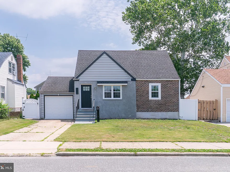 1129 Jefferson Ave