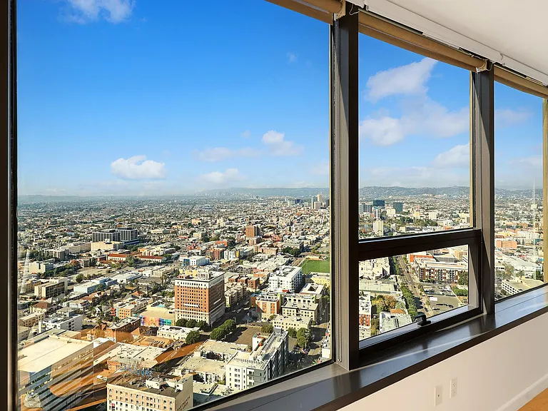 1100 Wilshire Blvd #3309 — Photo 10