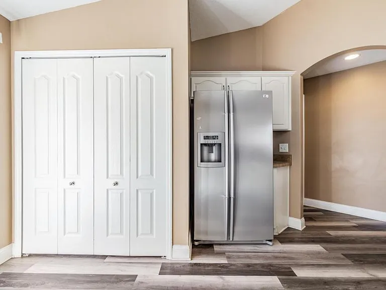 10050 Landport Way — Photo 9