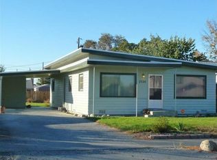 2320 W Lakeside Dr, Moses Lake, WA 98837