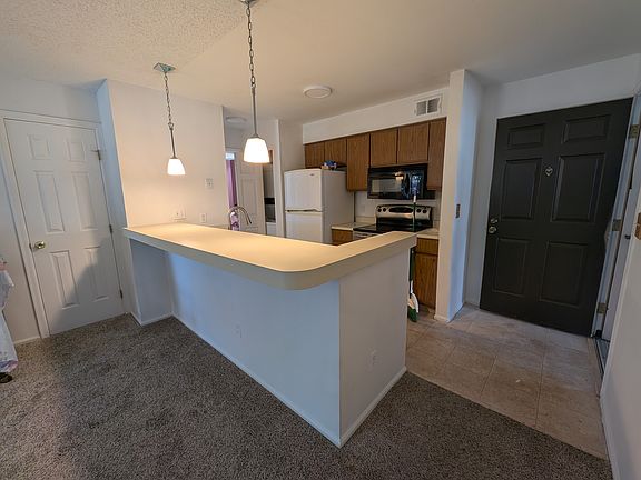 4th image of 2575 S Syracuse Way APT E106