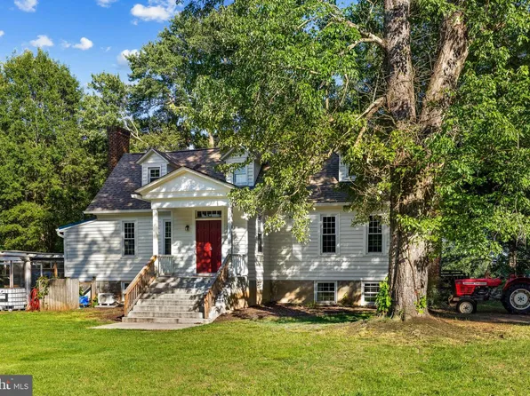 2349 Skinkers Neck Rd, Rappahannock Academy, VA 22538
