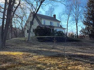 2 Abbott Run Valley Rd, Cumberland, RI 02864