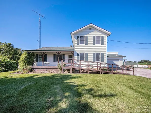 5310 Allen Rd, Tecumseh, MI 49286