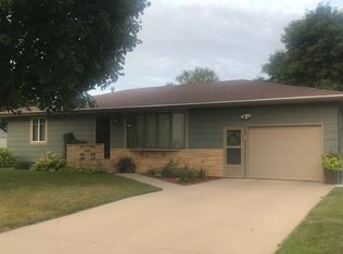 402 Pennsylvania Ave, Adrian, MN 56110