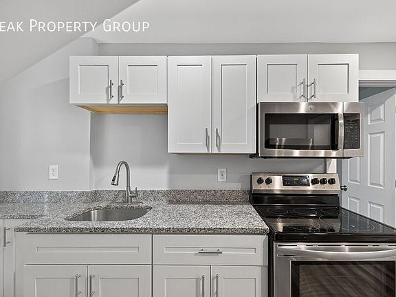4th image of 615 E 6th St #5