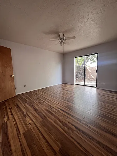 1070 Meadowlark Ct SE #1 Photo 1