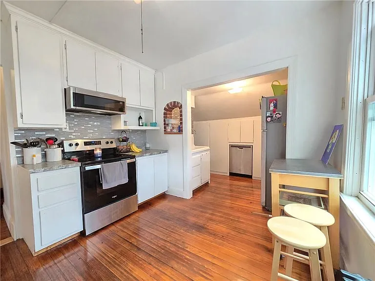 1844 Broad St #2 — Photo 2