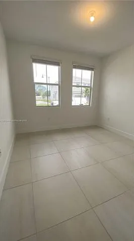 125 SW 171st Way — Photo 10