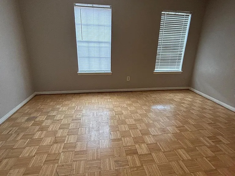 2710 Briarhurst Dr #5 — Photo 30