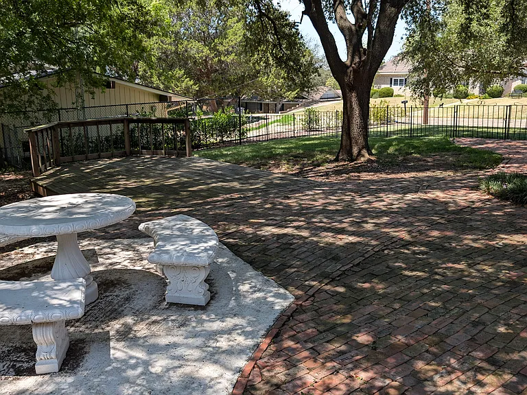 2808 Mount Carmel Dr — Photo 31