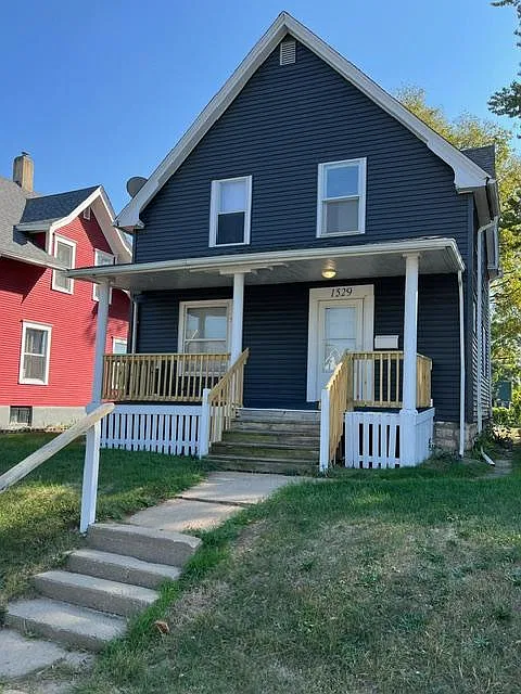 7th Ave SE, Cedar Rapids — Photo 1