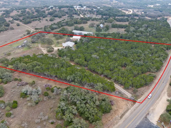 5001 Whartons Dock, Bandera, TX 78003