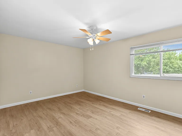 378 Novara Dr — Photo 18