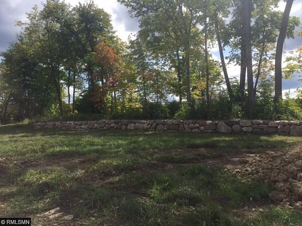 2nd image of 719 Woodland Hill Ct