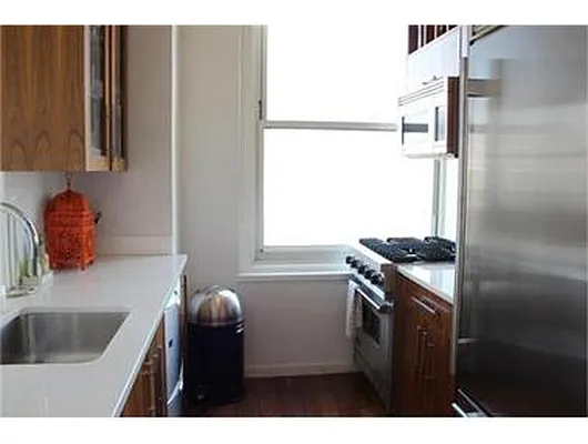 Rented by Douglas Elliman | media 39