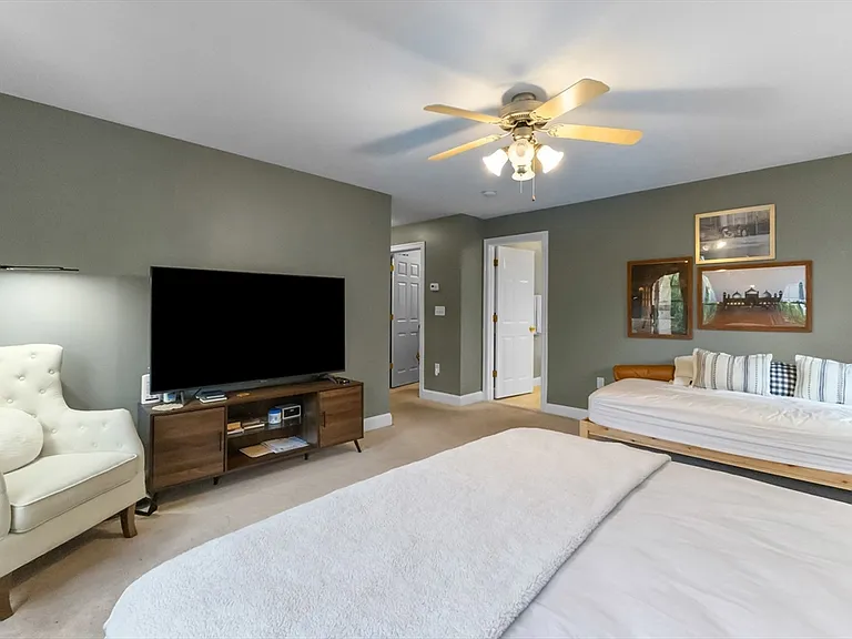 284 S Quinsigamond Ave #284 — Photo 19