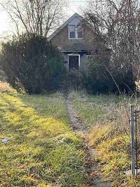 4515 Belvidere
