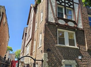 6450 N Troy St APT 2E, Chicago, IL 60645