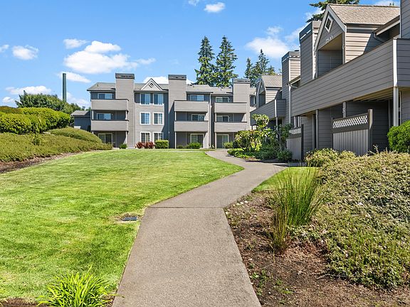 Apartment Community Courtyard