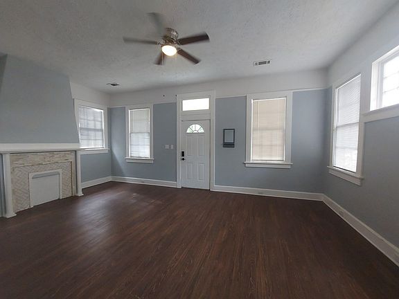2nd image of 2425 10th St
