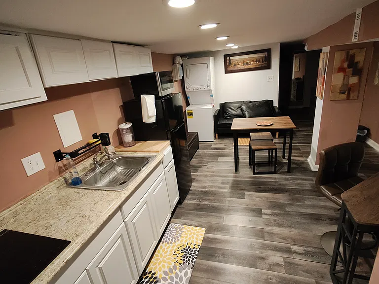 3353 Baker St NE — Photo 4