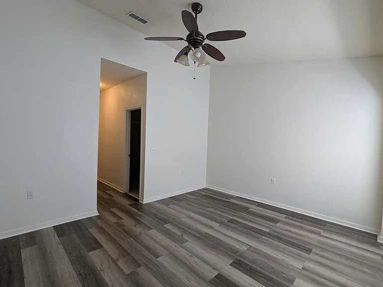 4833 NW 46th Pl #106 — Photo 32