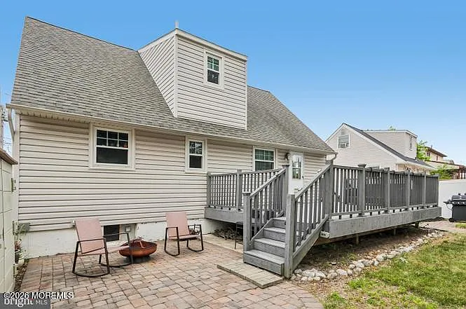 4 bed, $2,500 — Photo 2
