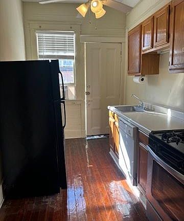 3rd image of 1204 Napoleon Ave
