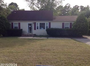 18 1st St, Manchester, NJ 08759