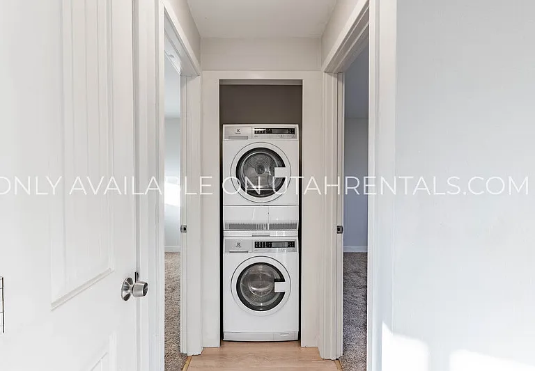 479 S 200th St E — Photo 16