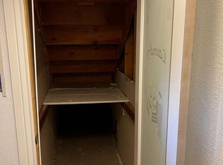 101 Mohawk Ct, Evanston, WY 82930