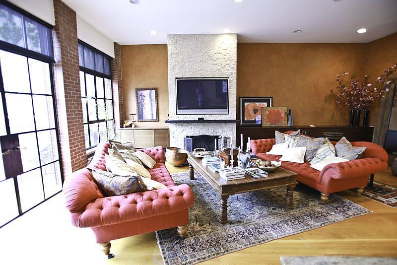 1st image of 133 Norfolk St #1