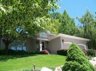 300 Stonehenge Dr, Providence, UT 84332