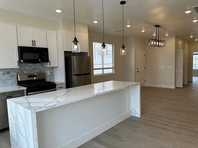 1B Mystic Moss St — Photo 11
